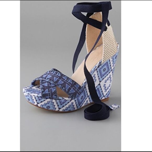 💙 Theodora Callum Biarritz Holiday Wedges in Blue and White - Picture 3 of 9